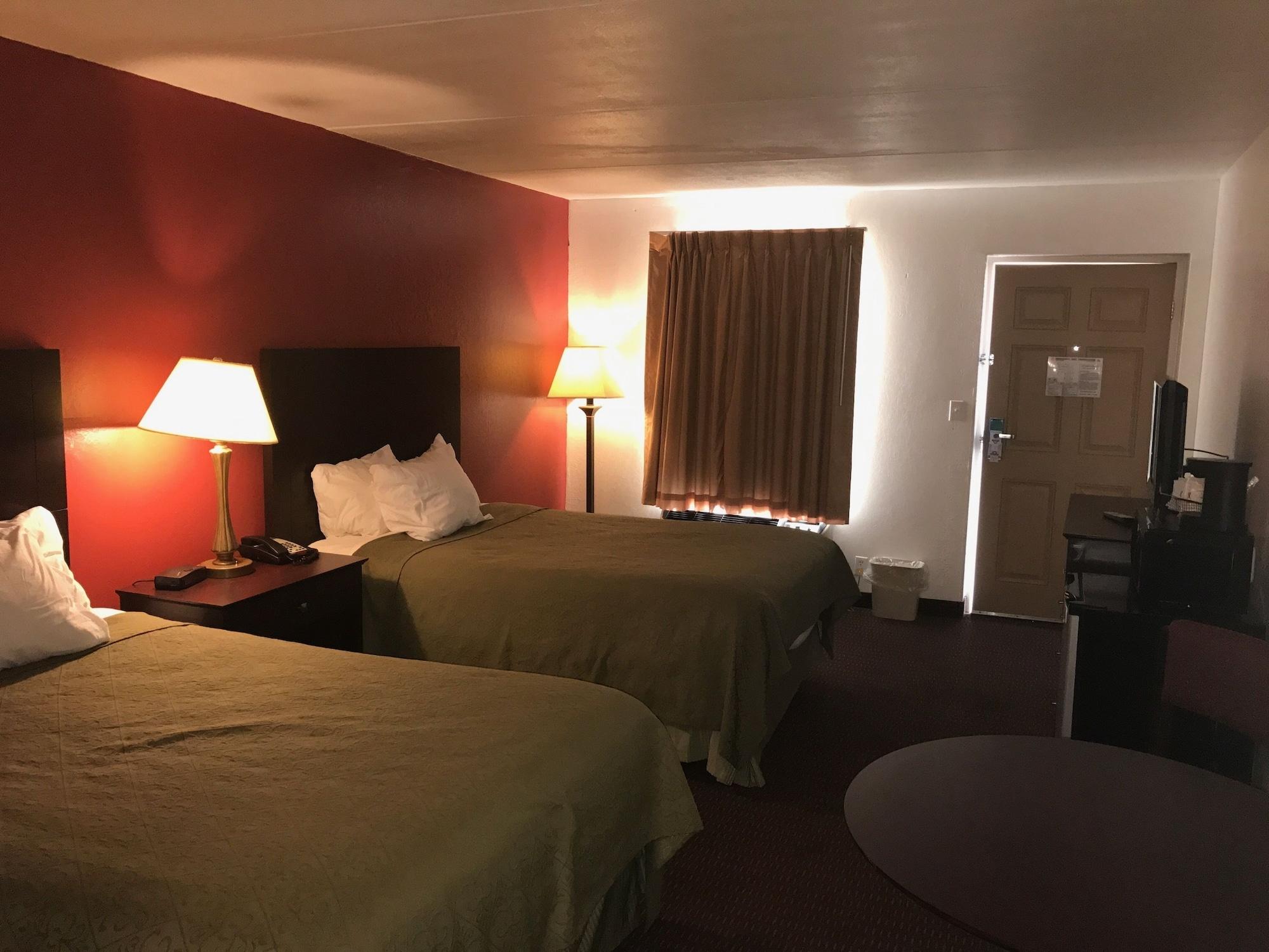 Days Inn By Wyndham קייב סיטי מראה חיצוני תמונה