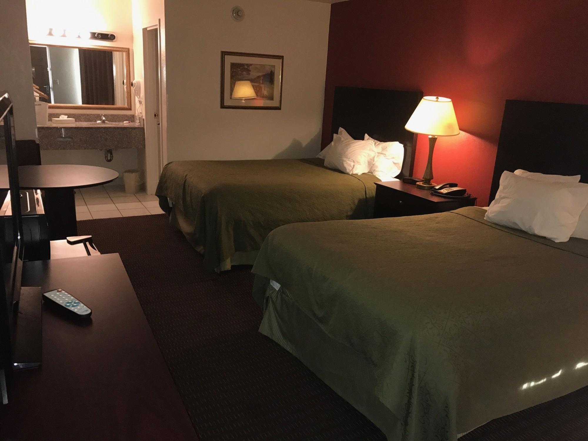 Days Inn By Wyndham קייב סיטי מראה חיצוני תמונה