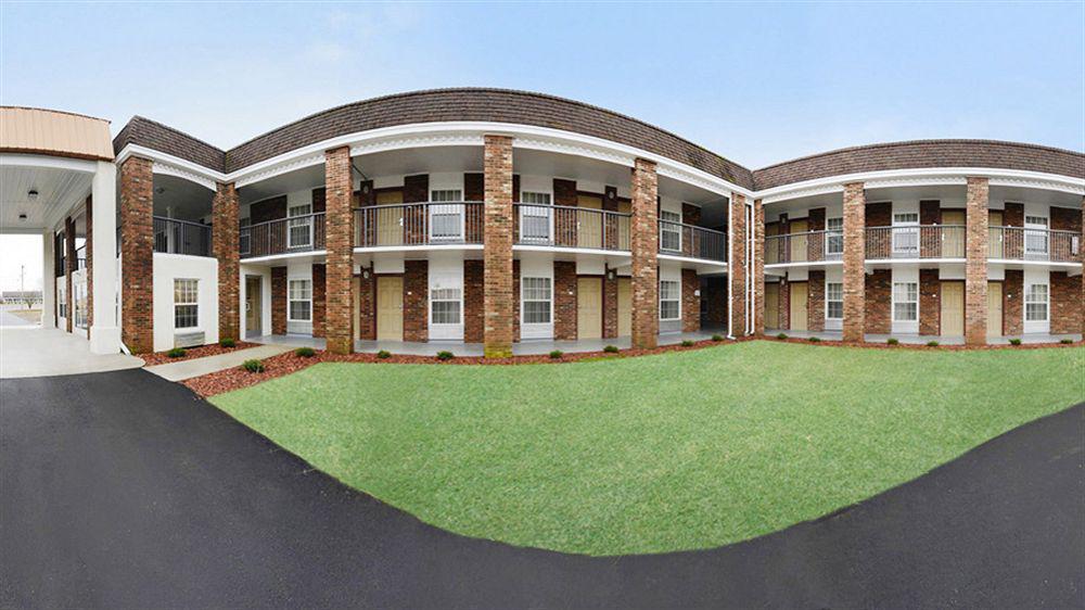 Days Inn By Wyndham קייב סיטי מראה חיצוני תמונה